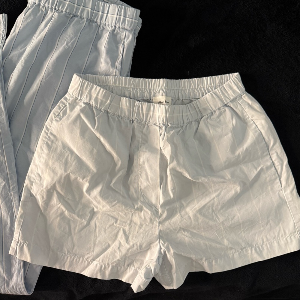 Aritzia Pyjama Set - Picture 4 of 7